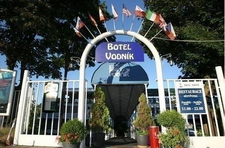 3denní pobyt pro dva v Praze na Botelu Vodník