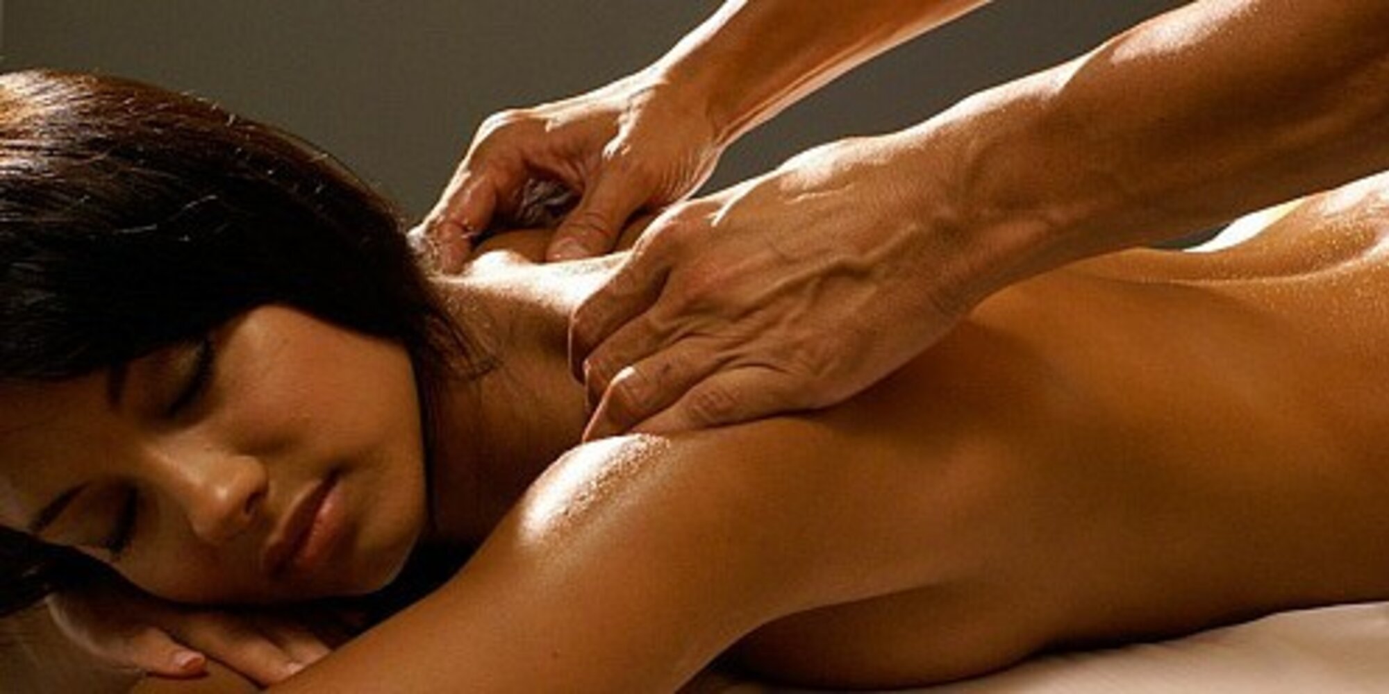 Women massage man
