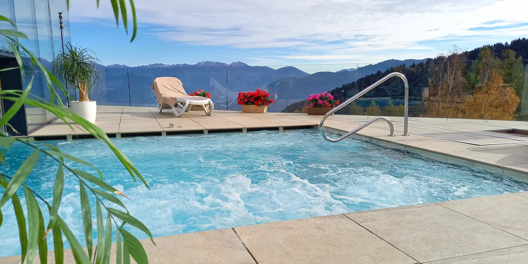 Trentinské Alpy: 3* hotel s polopenzí, neomezeným wellness a kartou výhod