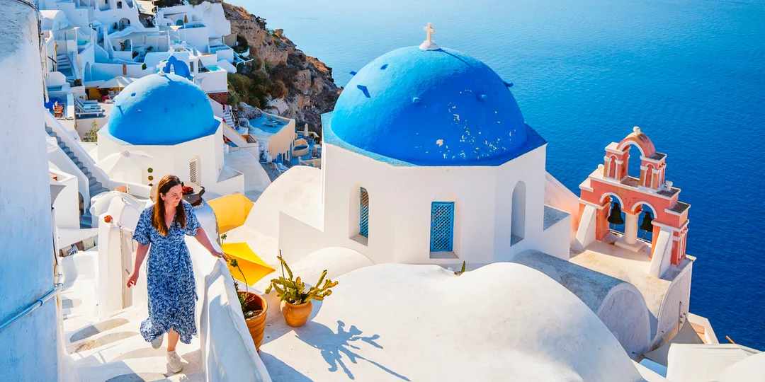 Naprieč gréckym ostrovom Santorini: zájazd na 4 noci, letenky, ubytovanie, zapožičanie auta a itinerár