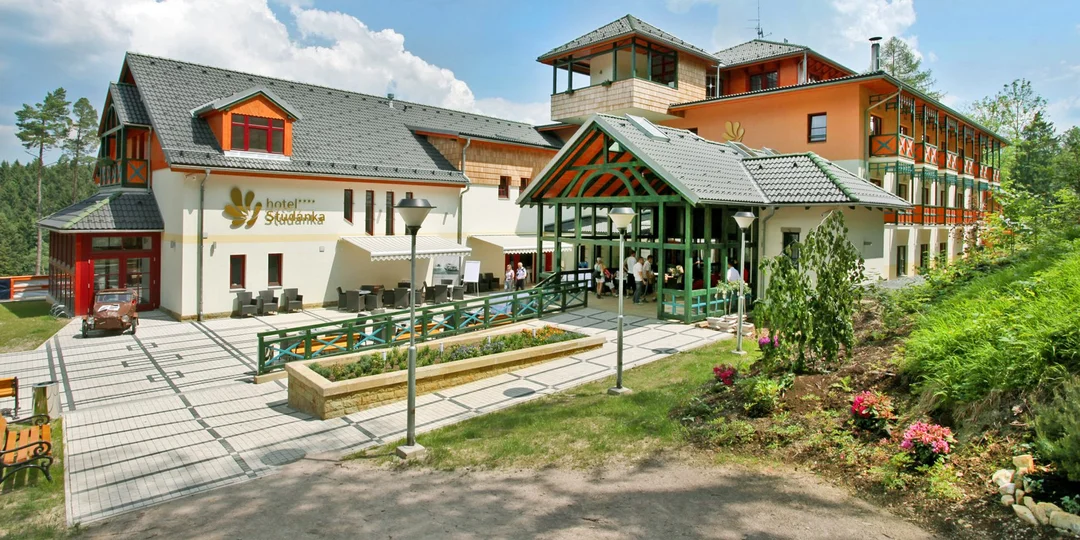 Odpočinkový pobyt v Orlických horách: snídaně či polopenze, wellness i procedury