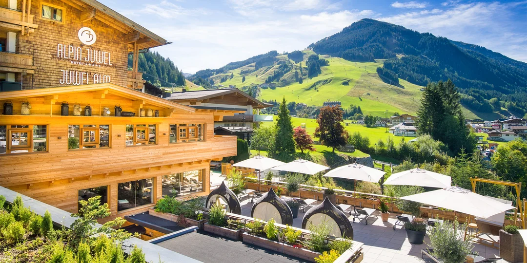 Luxusná rodinná dovolenka v Alpách: 4* hotel s polpenziou plus, neobmedzený wellness, karta výhod