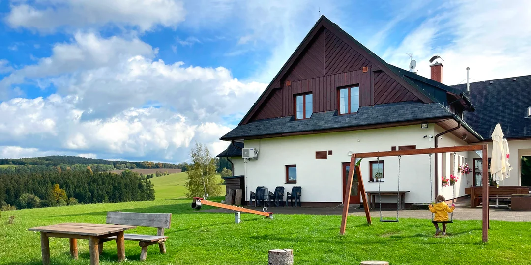 Pohodový pobyt v penzióne na Vysočine s raňajkami až pre 6 osôb