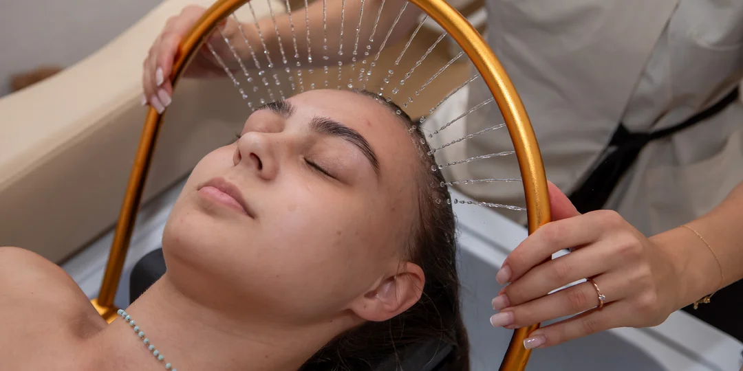 Head spa rituály: hĺbková relaxácia a regenerácia vlasov