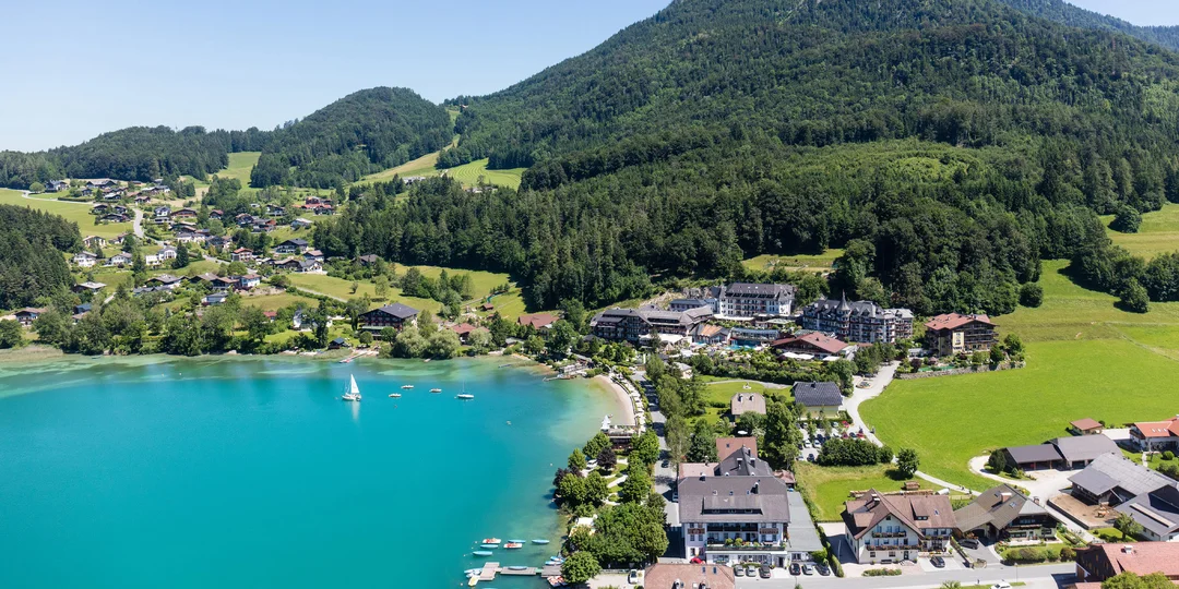 Pobyt v rakúskych Alpách: hotel priamo pri jazere, polpenzia, kúpele aj požičanie bicyklov
