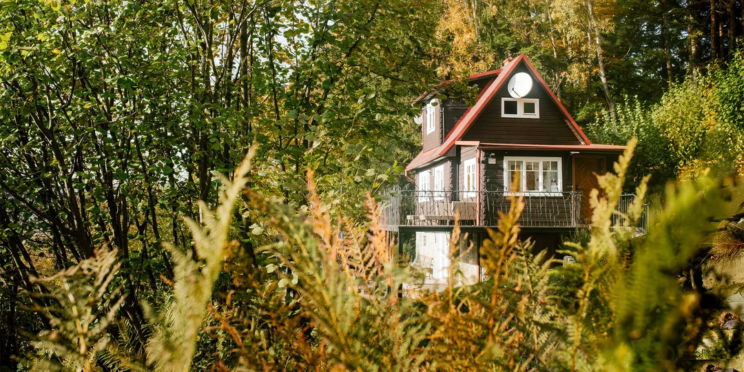 Zrekonštruovaná chalúpka pod Lysou horou, vrátane sauny, vírivky aj grilu, až pre 6 osôb
