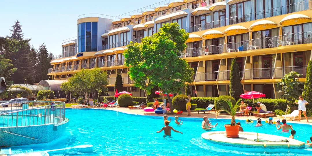 Bulharsko autobusem: dovolená ve 4* hotelu Koral s all inclusive
