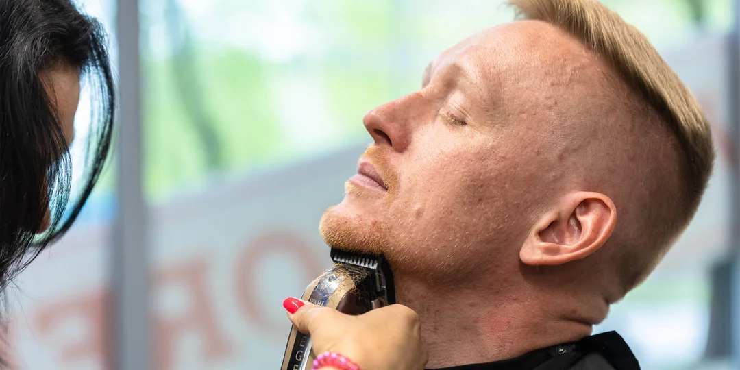 Štýlový pánsky strih alebo úprava brady bez objednávania