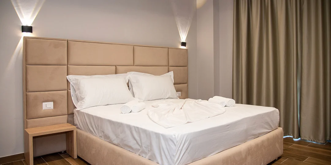 Hotel v Albánsku so súkromnou plážou: raňajky, polpenzia či plná penzia