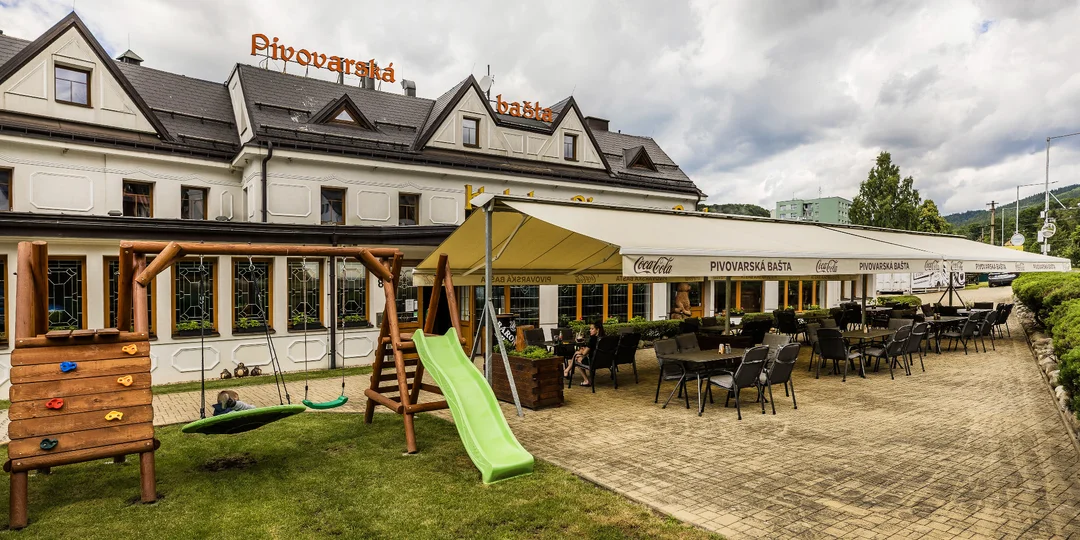 Hotel s pivovarem v Krkonoších: polopenze, exkurze i romantické večeře