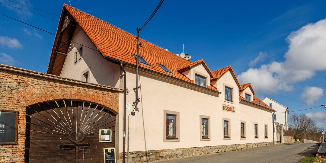 Pohodový pobyt s raňajkami alebo polpenziou v penzióne v strednom Povltaví