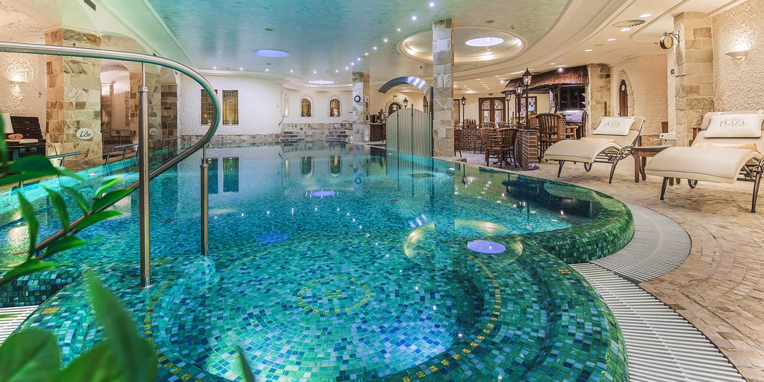 Luxusný pobyt v Karlových Varoch: 5* Superior hotel Plaza s polpenziou a unikátnym wellnesslandom