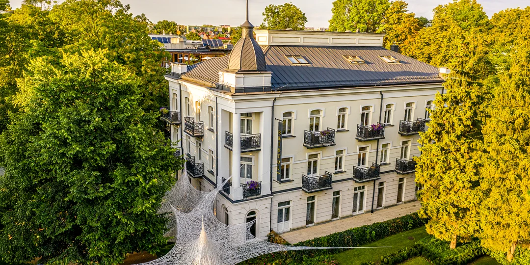 Kúpeľný pobyt v Busko Zdrój s neobmedzeným wellness, raňajkami alebo polpenziou a procedúrami