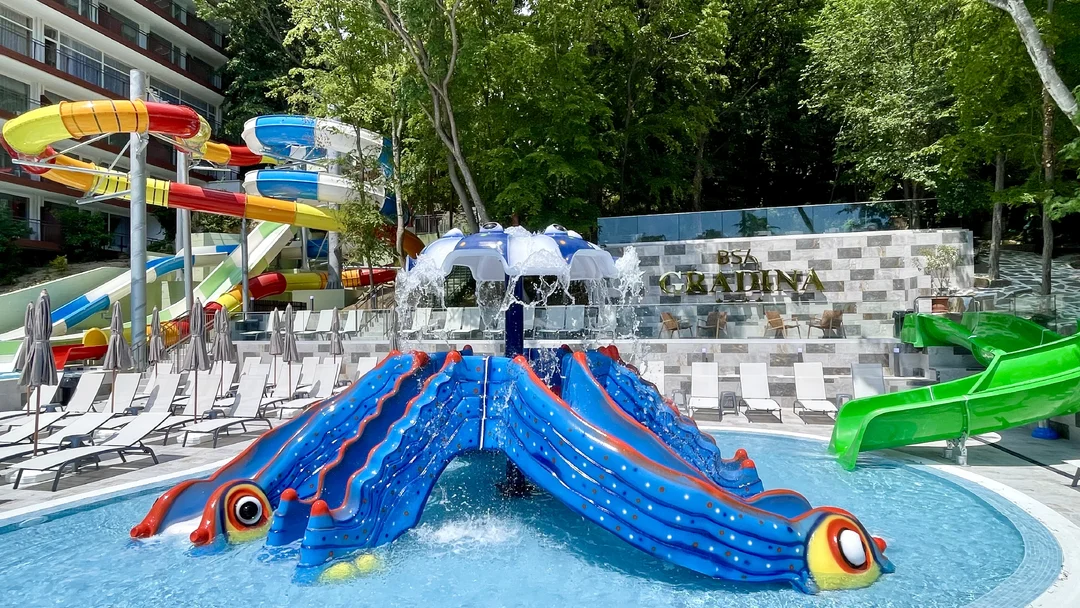 Rodinná dovolenka v Bulharsku: hotel 500 m od mora, animačný program, nový aquapark, 2 deti zadarmo