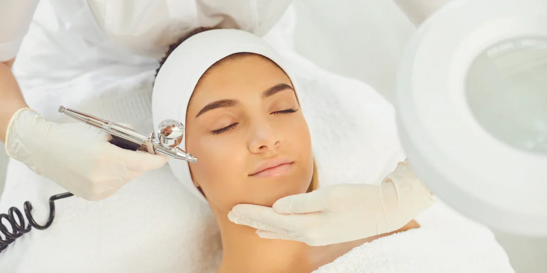 Masáž tváre a Kozmetické ošetrenia pleti: čistenie, Oxy-Beauty aj luxusné ošetrenie s alginátovou maskou