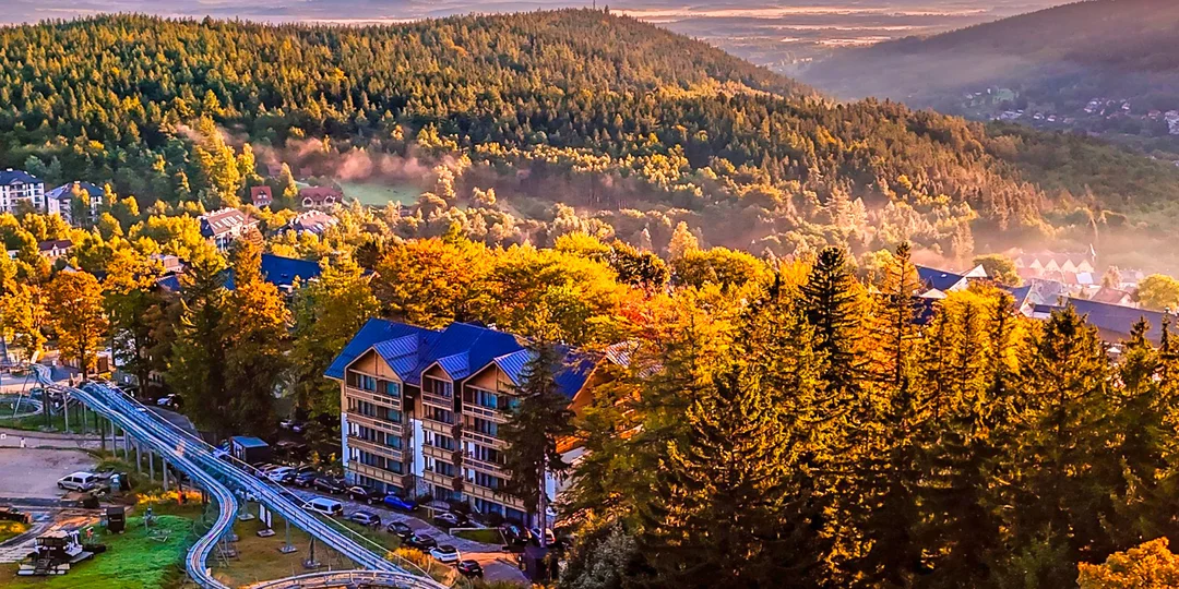 Resort v poľských Jizerkách: raňajky alebo polpenzia, wellness, aquapark aj možnosť apartmánu so súkromnou saunou