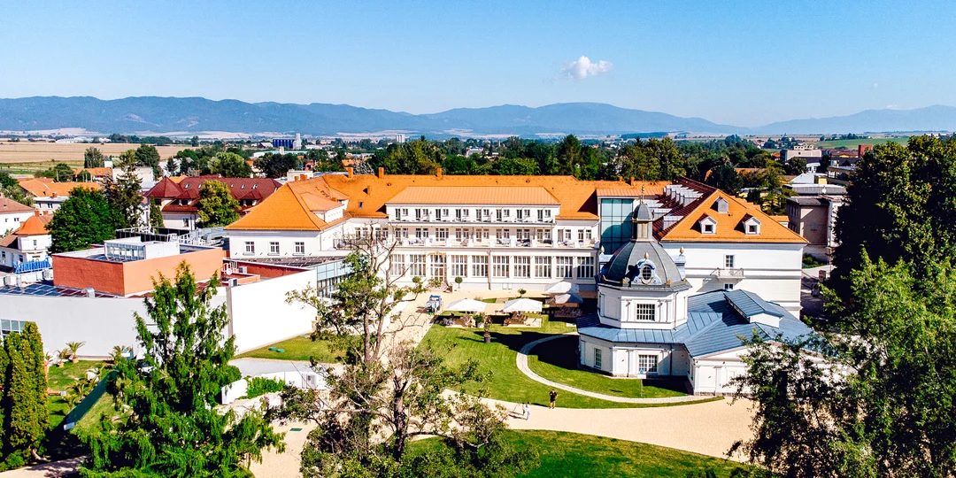 Luxus a rozmaznávanie v Turčianskych Tepliciach: kúpeľné procedúry, neobmedzené SPA & AQUAPARK a kúpeľ s liečivým prameňom