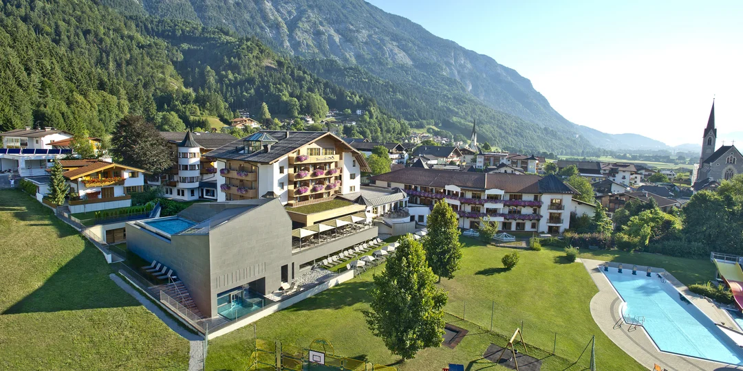All inclusive dovolenka v Tirolsku: horský hotel s veľkým wellness a zázemím pre deti