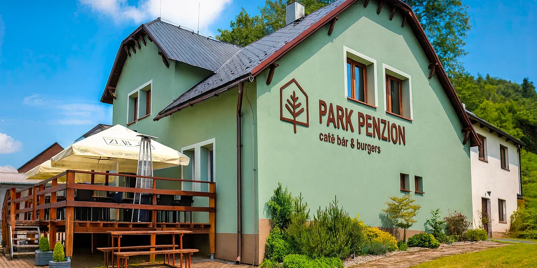 Pobyt v Malej Morávke v Jeseníkoch: raňajky aj pizza, víno alebo privátne wellness