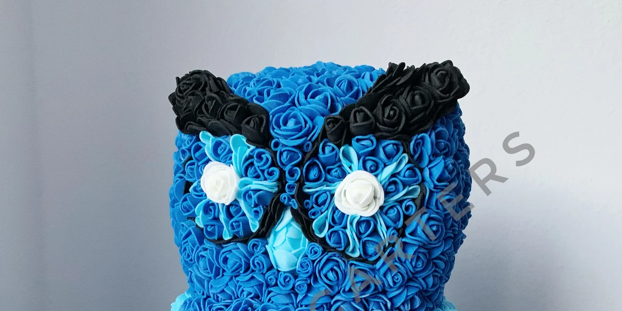 Sova Carmen z růží 26 cm