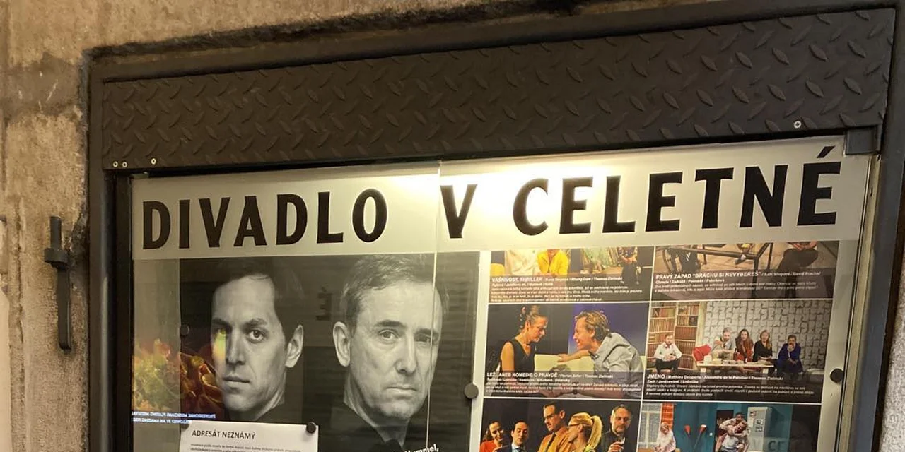 Vitrína Divadla v Celetné