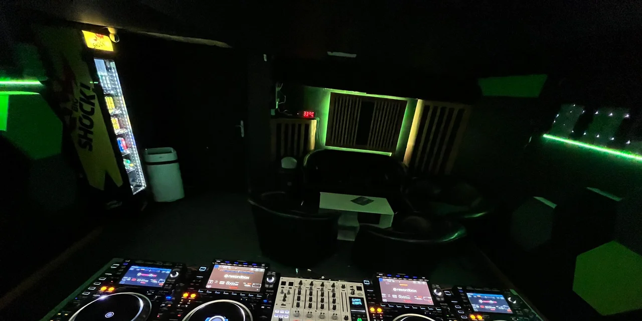 Dj Room v Ostravě. Zkušebna pro DJe