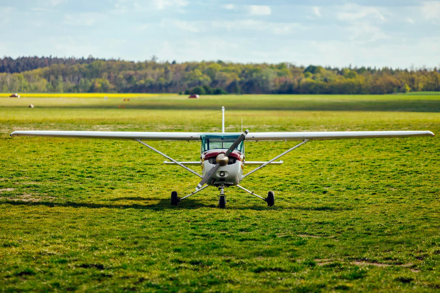 Seznamovací let v letadle Cessna: 20 minut ve vzduchu včetně pilotování