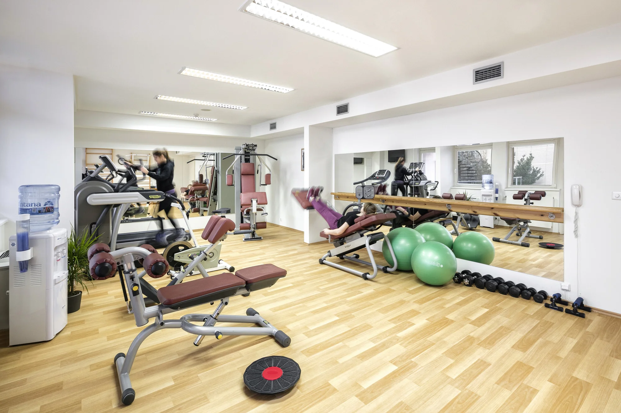 Relaxační pobyt v srdci Karlových Varů s polopenzí, wellness a procedurami