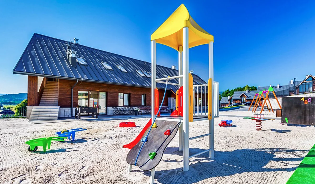 Podhůří polských Krkonoš pro pár i rodinu: jídlo, neomezený wellness i zábavní centrum a až 2 děti do 17,9 let zdarma