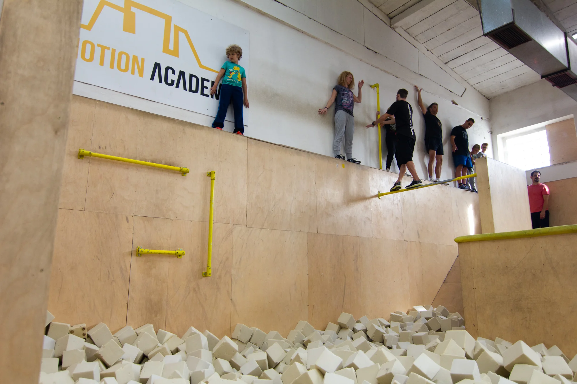 Parkour pro rodiče s dětmi: 2 hod. společného tréninku na zkoušku v In Motion Academy