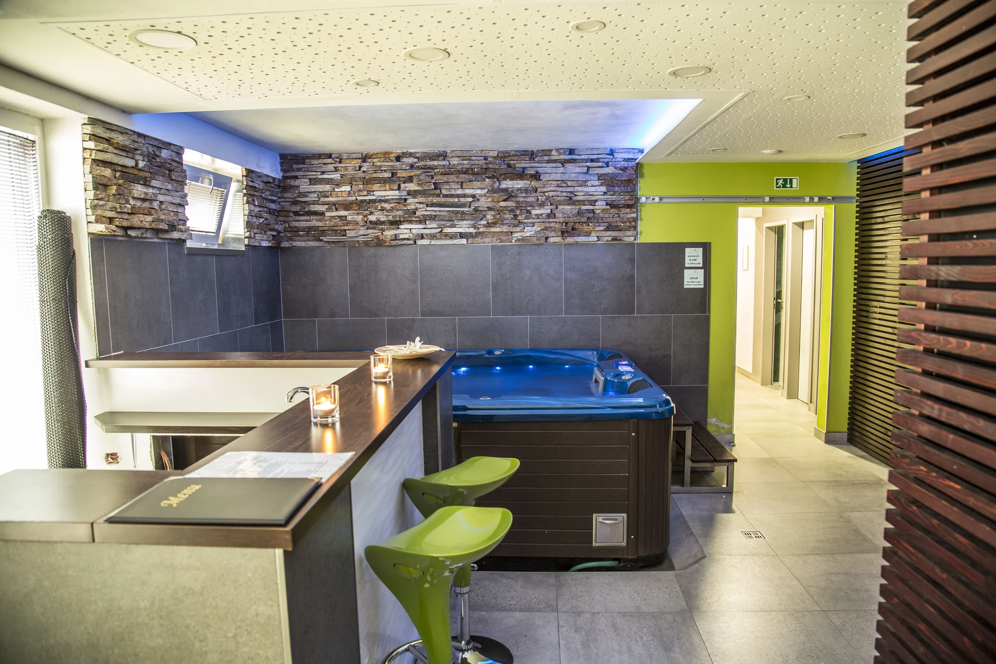 Relax na jihu Čech: neomezený vstup do wellness i masáž a snídaně
