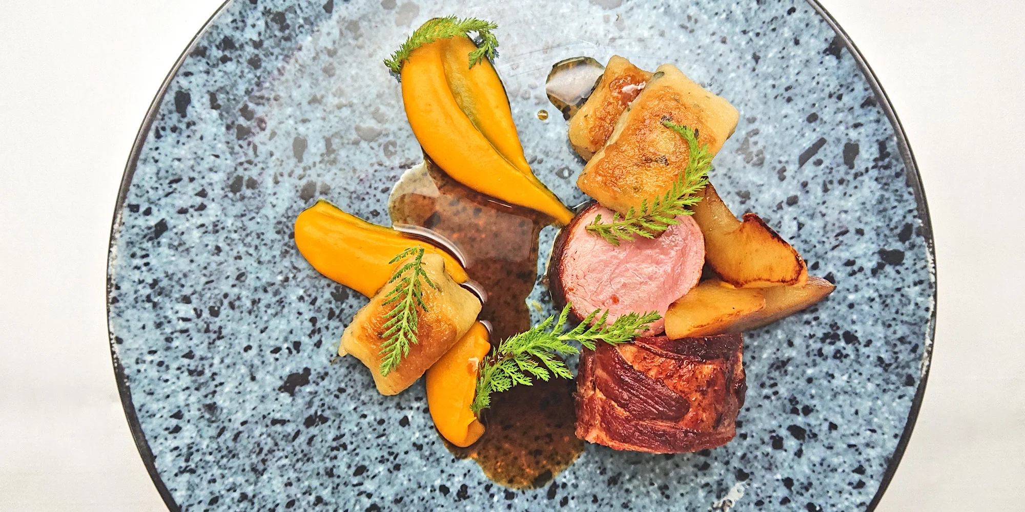 Luxusní gastronomie na dosah ruky: voucher na 1500 až 3000 Kč do oceňované restaurace Le Grill