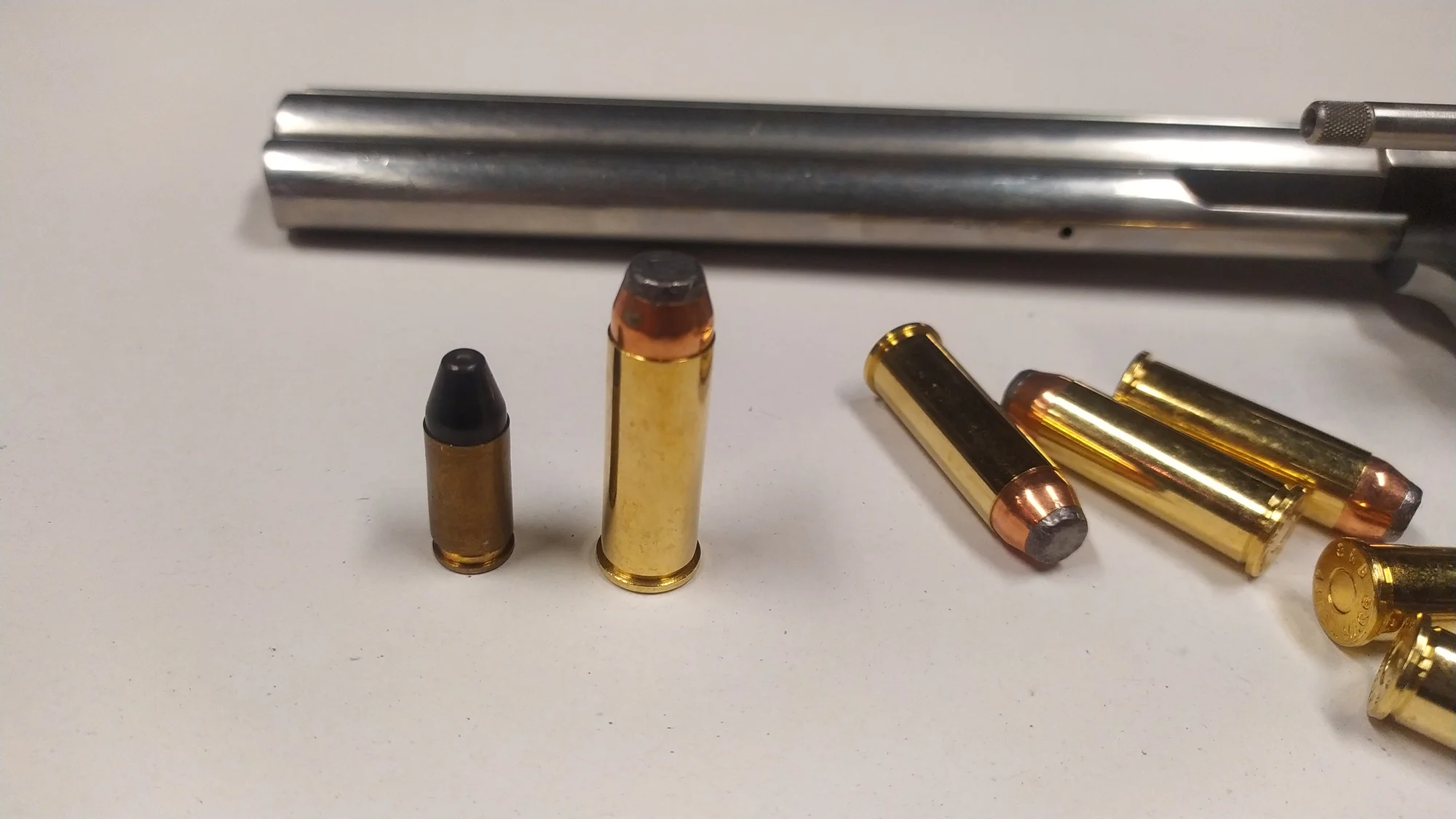 Střelecké balíčky pro jednotlivce i páry: Glock, Colt i samonabíjecí puška