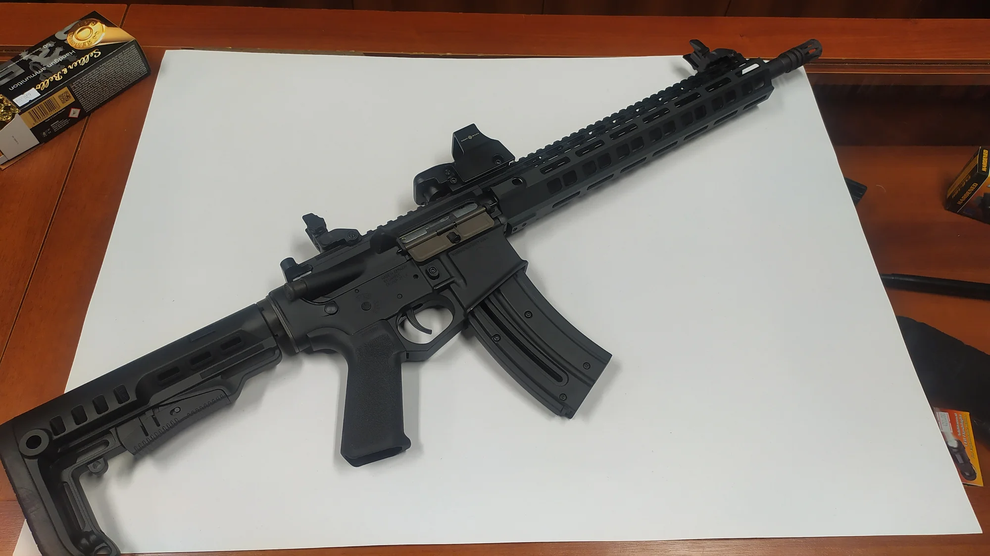 Střelecké balíčky pro jednotlivce i páry: Glock, Colt i samonabíjecí puška