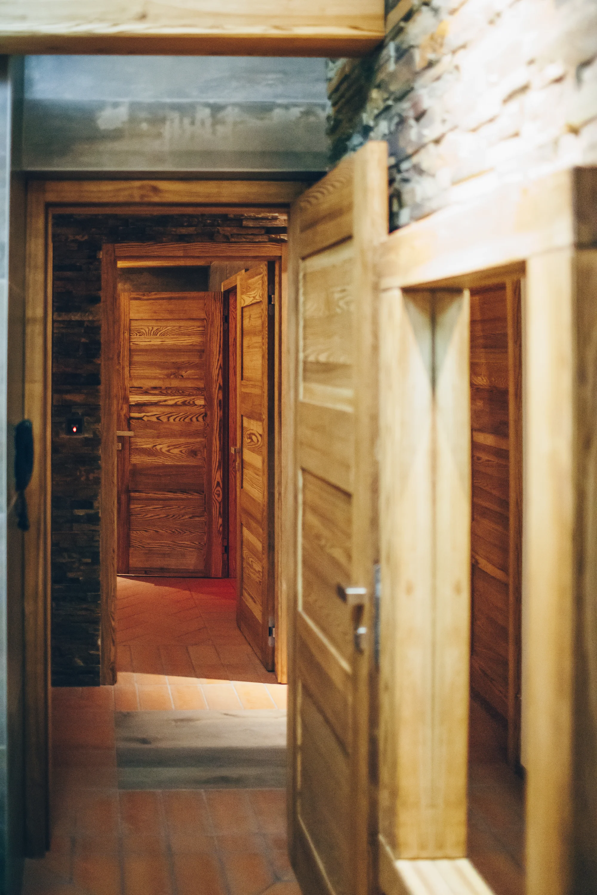 Vstup do veřejného či privátního wellness až pro 4 osoby: vířivka, sauna i prosecco