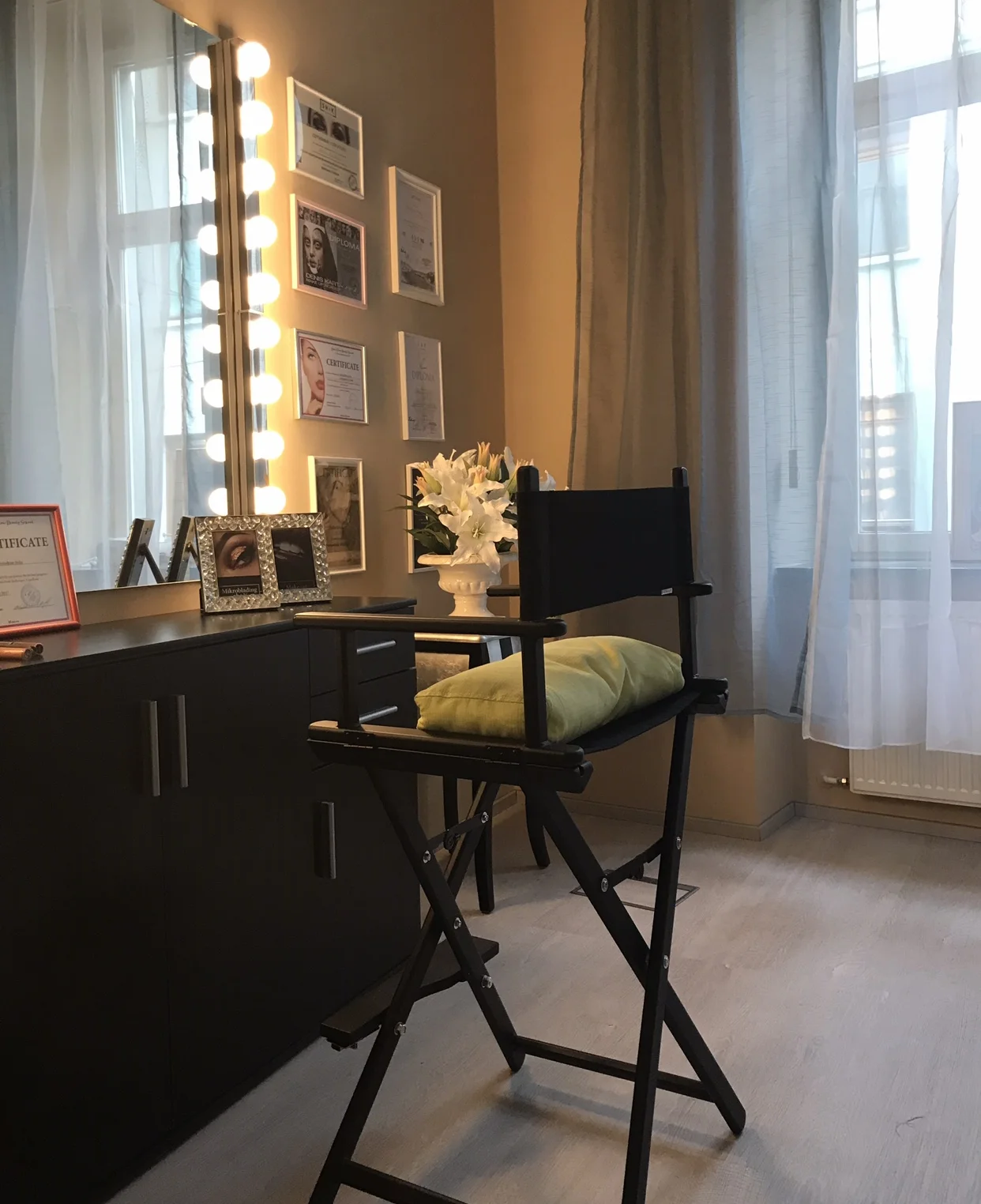 Laminace obočí i permanentní make-up obočí, linek a rtů