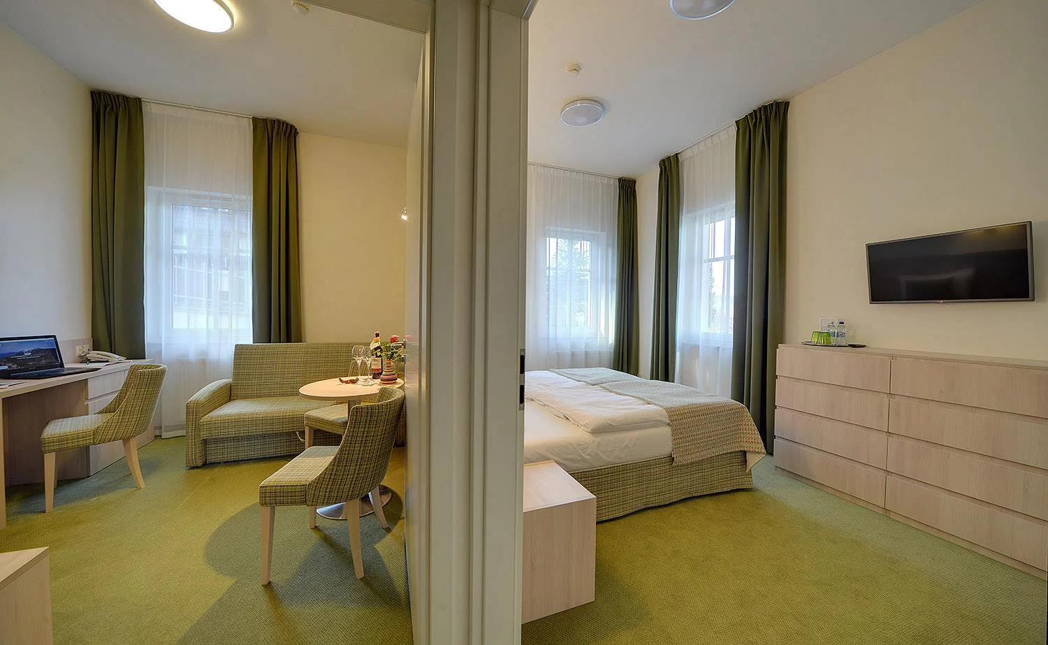 Polské Krkonoše: dovolená v hotelu se snídaní nebo polopenzi, 1h privátní sauna