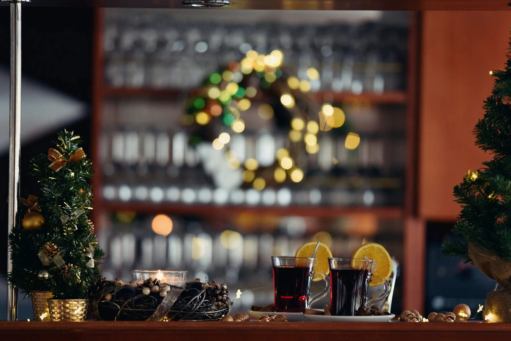 Adventní plavba centrem Prahy s výkladem a nápojem i rautovou večeří