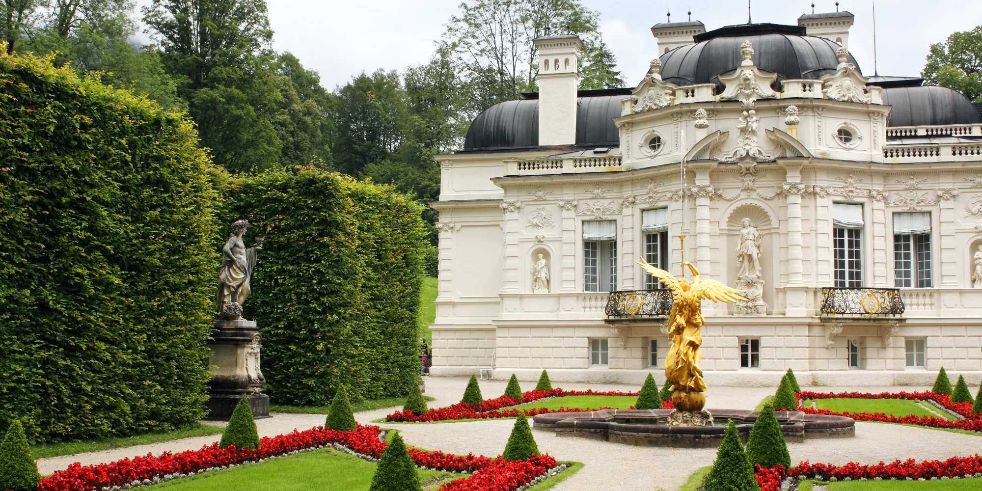 Pohádkové zámky krále Ludvíka Bavorského – Neuschwanstein a Linderhof