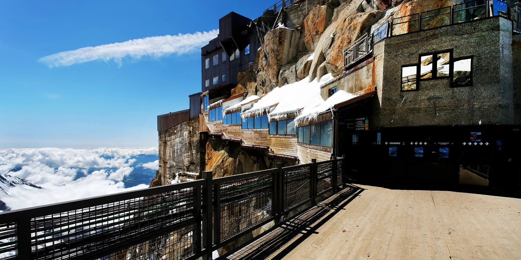 Výlet do horského střediska Chamonix, k hoře Mont Blanc a do Ženevy