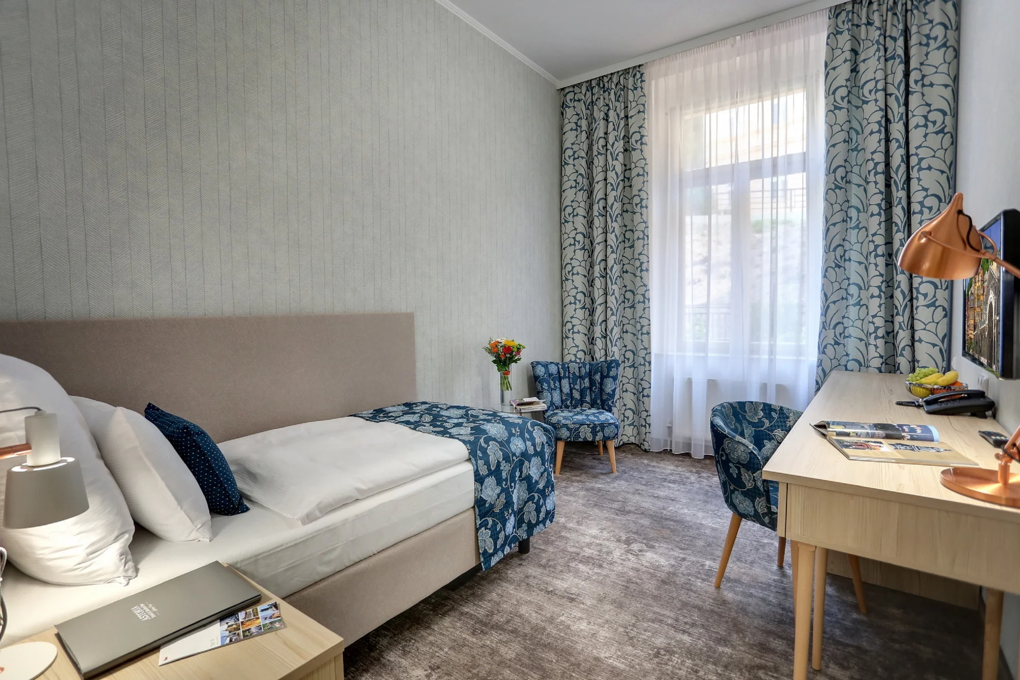 Relaxace v Karlových Varech: hotel přímo u kolonády, nové wellness centrum, procedury a polopenze
