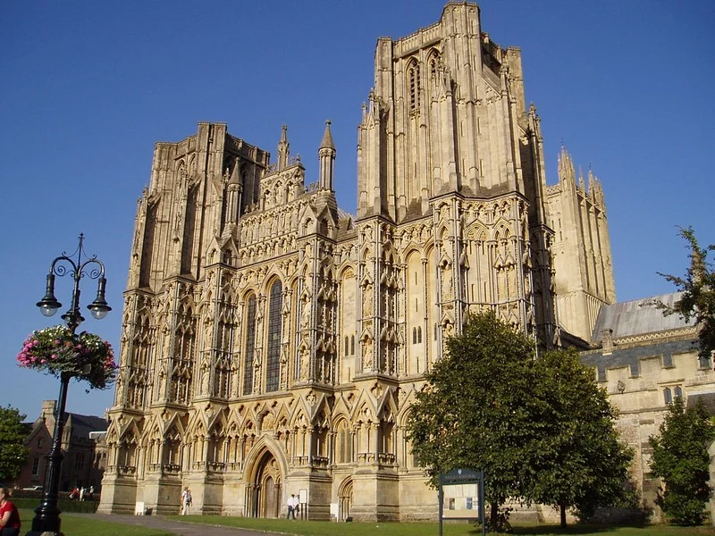 Autobusový zájezd do Paříže a Londýna: 3 noci a průvodce po celou dobu