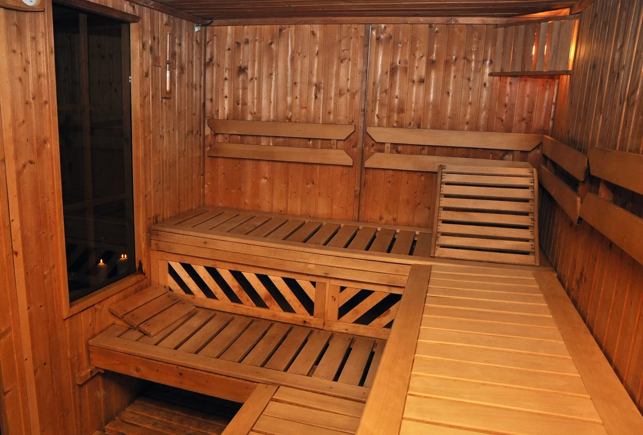 Romantika pro dva: privátní wellness se saunou, vířivkou i láhví sektu