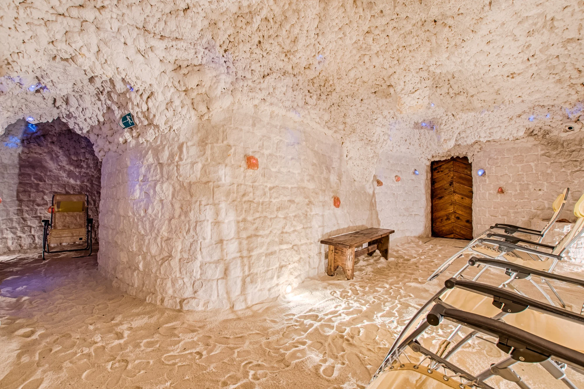 Pobyt v luxusním historickém hotelu na náměstí ve Štramberku: polopenze a vyhlášené Lašské lázně