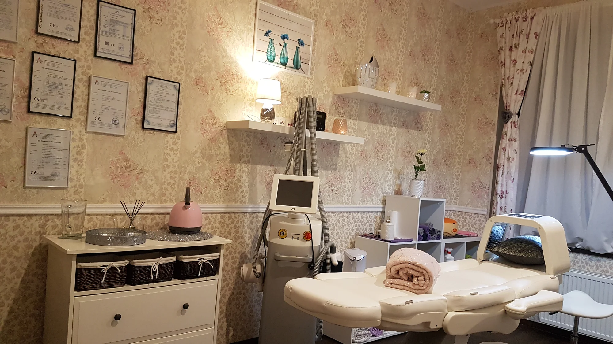Balíčky pro detox, zpevnění i rozmazlení: lymfodrenáž, EMS, zábal i ošetření pleti