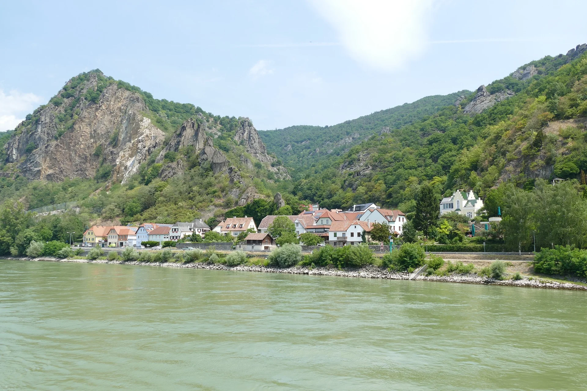 Autobusový zájezd do údolí Wachau a plavba po Dunaji do Melku