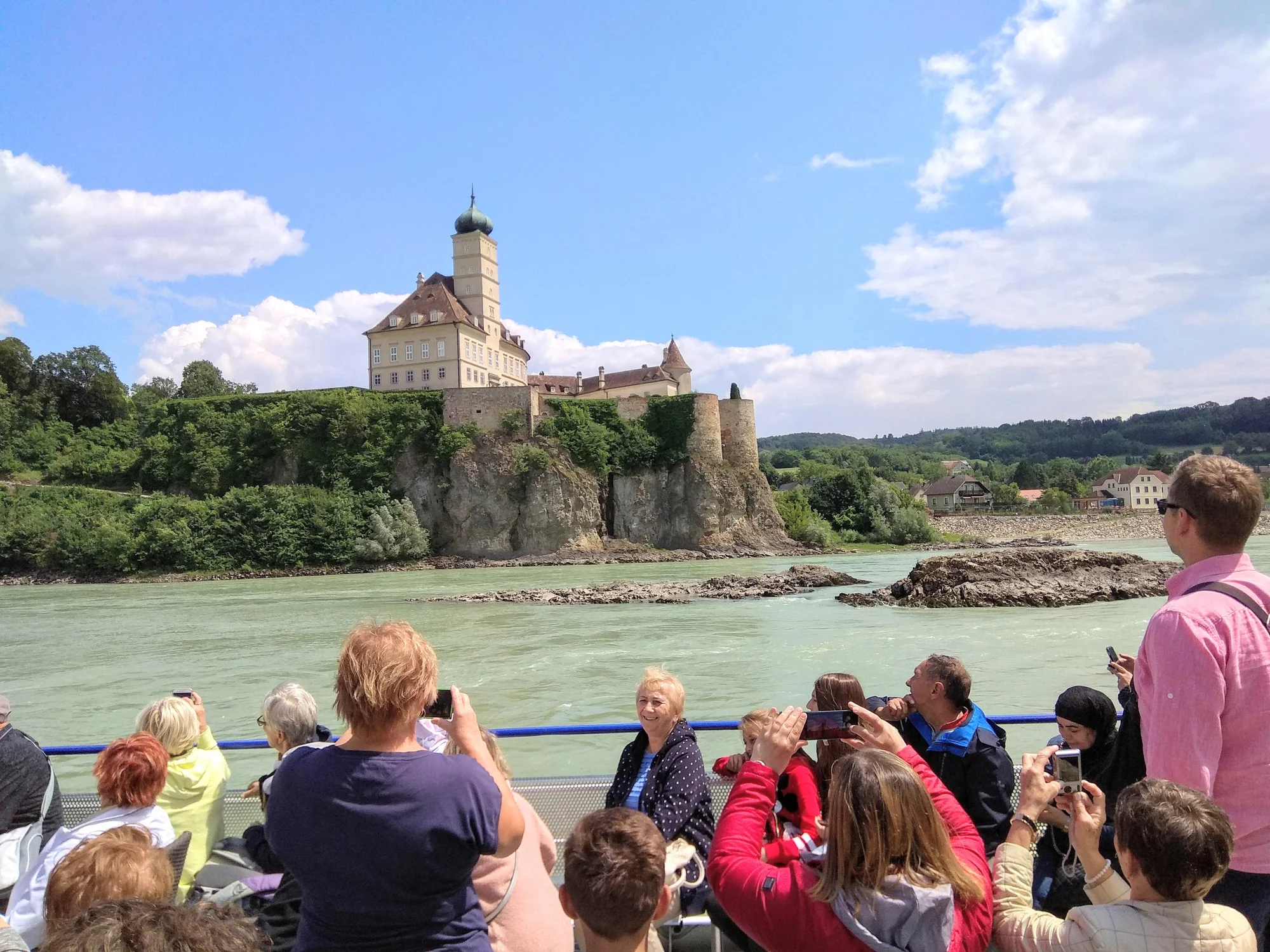 Autobusový zájezd do údolí Wachau a plavba po Dunaji do Melku