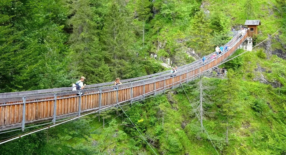 Soutěska Wasserlochklamm a nejvyšší vrchol Göstlingských Alp: Hochkar