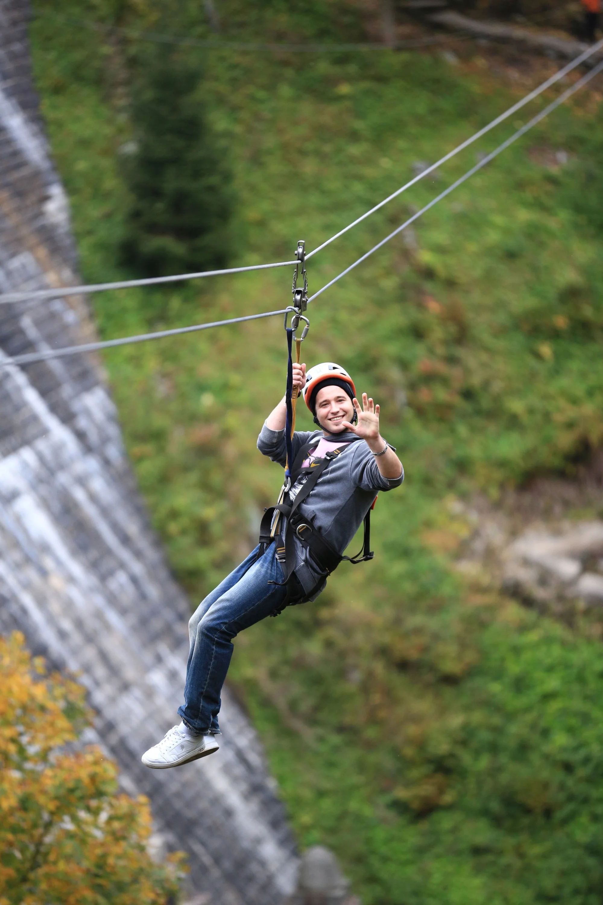 Adrenalinové zážitky: zip line u Labské přehrady i projížďka na koloběžkách