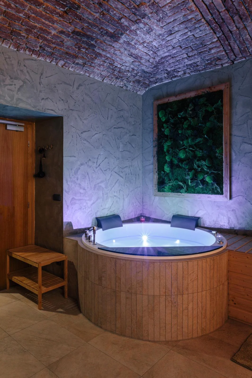 Relaxujte jen spolu v saunovém centru: privátní wellness i se sklenkou sektu pro 2 osoby